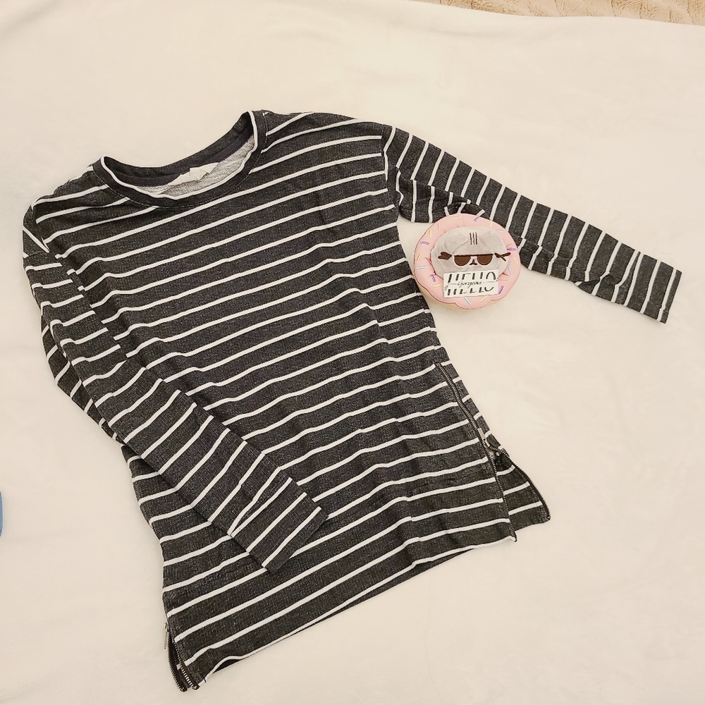 🌱2 for $20🌱Striped long-sleeved